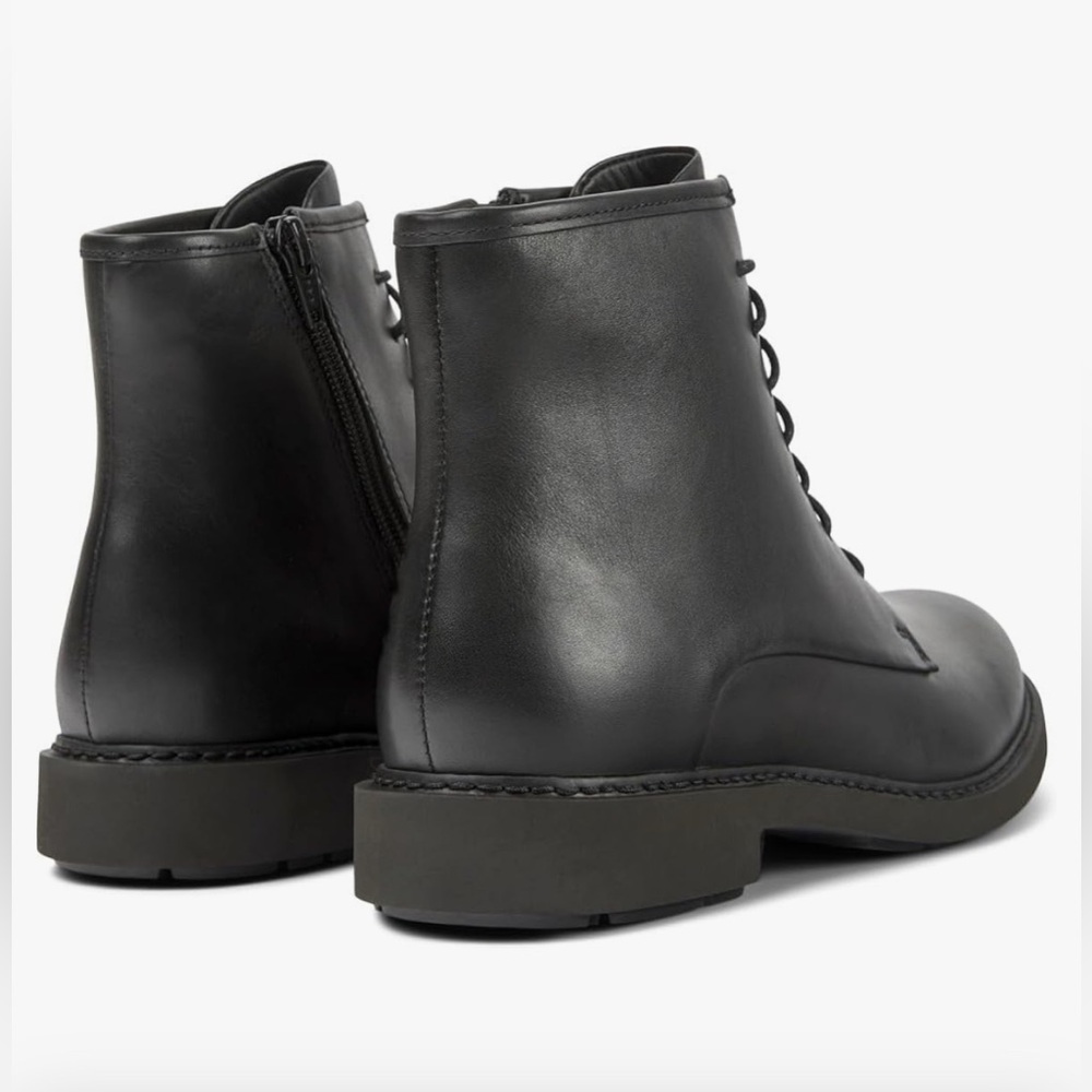 Camper boots. Leather. Size 9. Lace up ankle bootie style. Barely worn, clean. - Picture 5 of 11